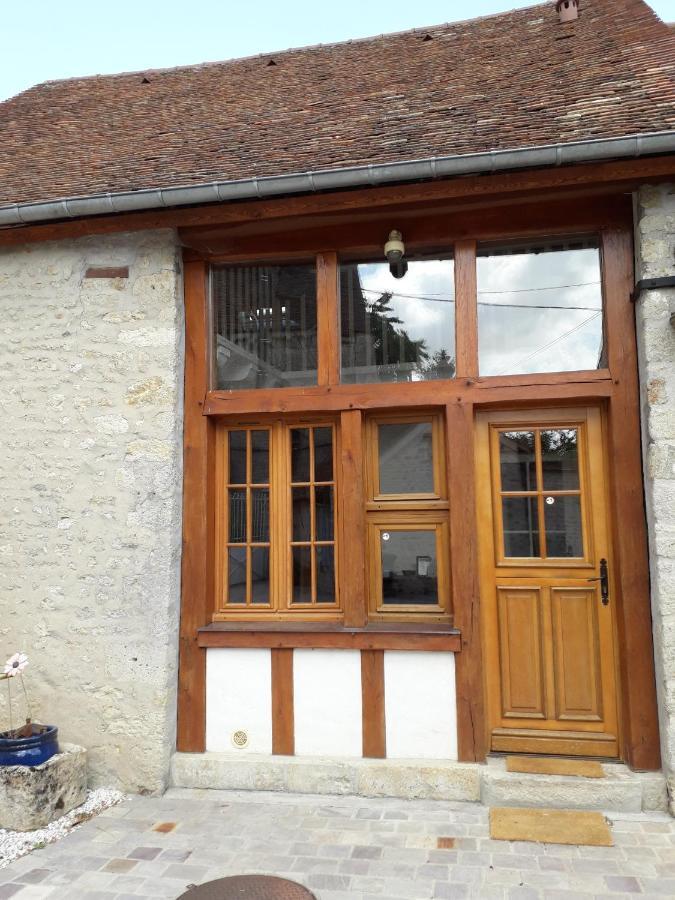 Maison En Pierre Totalement Renovee Marsainvilliers Exterior foto